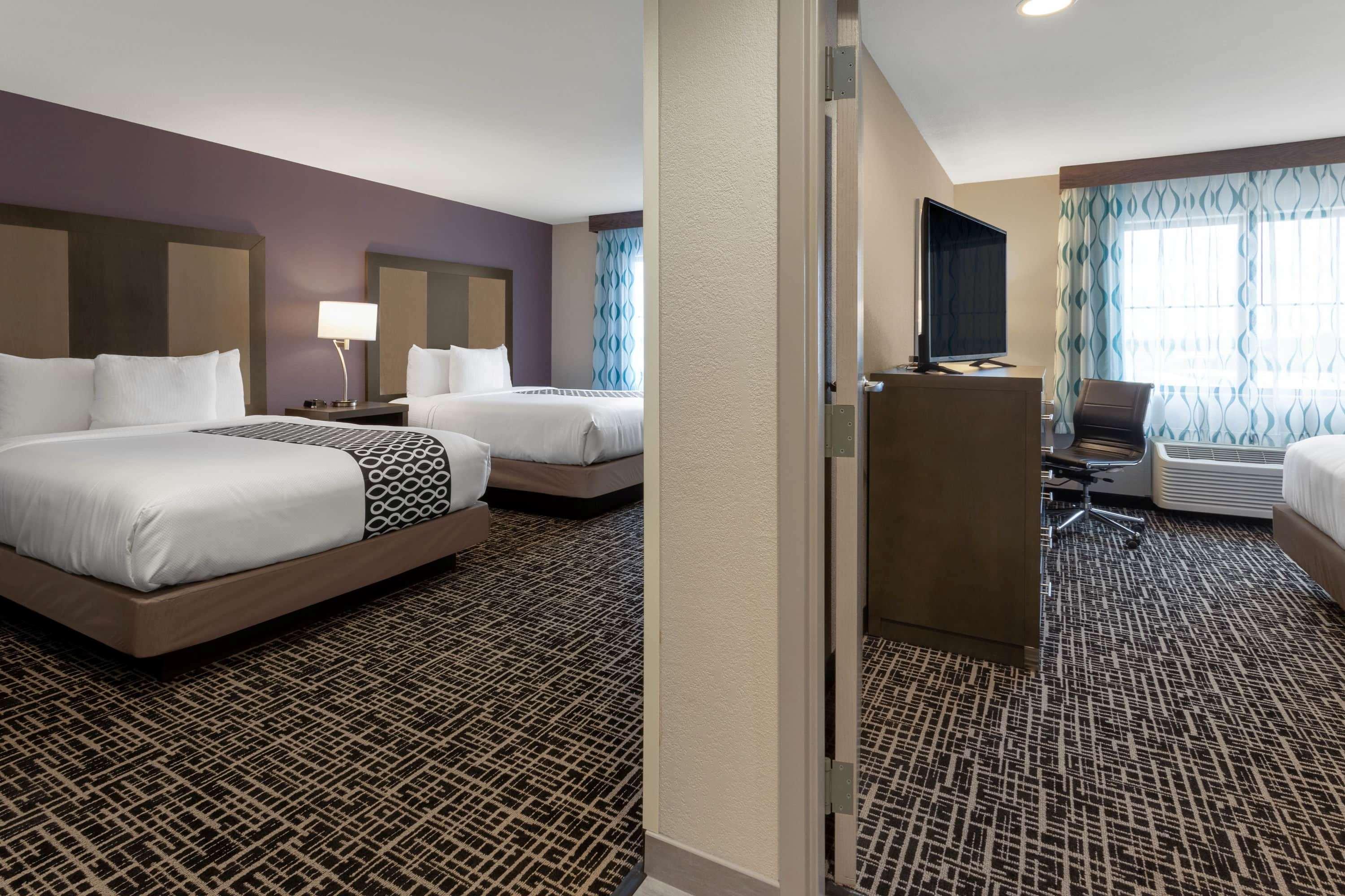 Hotel La Quinta By Wyndham Wichita Airport Zewnętrze zdjęcie