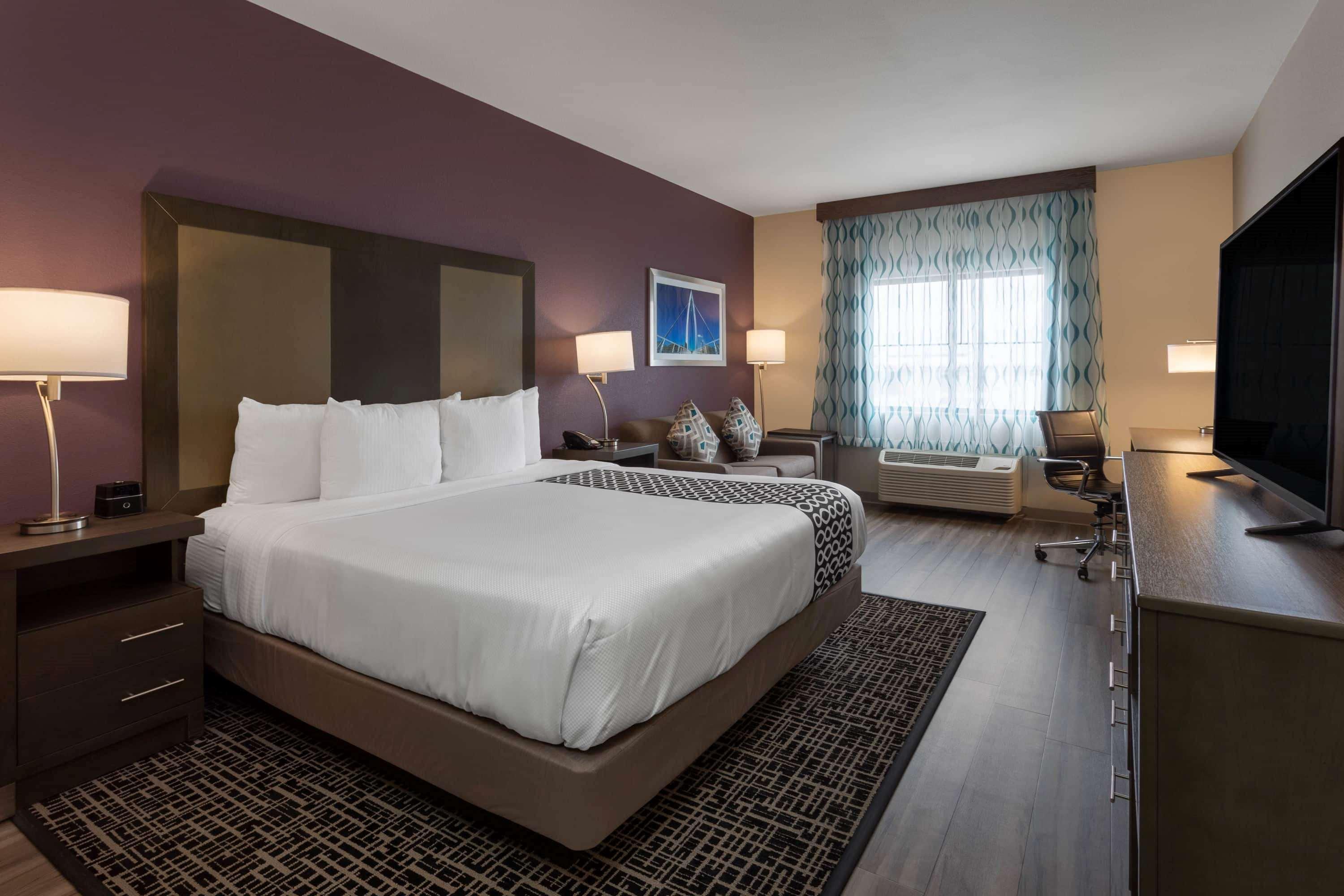 Hotel La Quinta By Wyndham Wichita Airport Zewnętrze zdjęcie