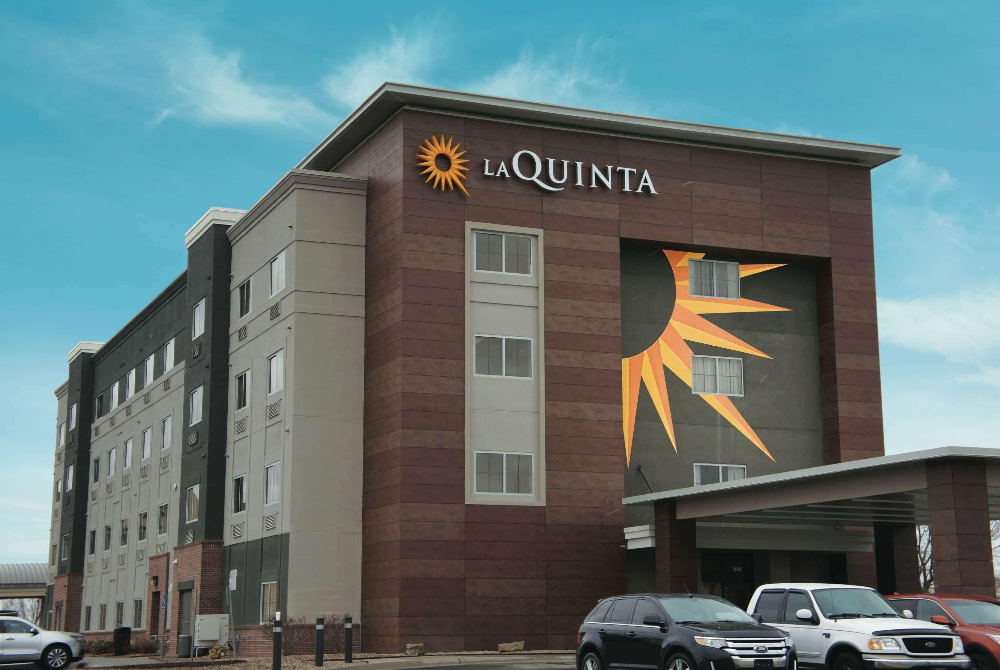 Hotel La Quinta By Wyndham Wichita Airport Zewnętrze zdjęcie