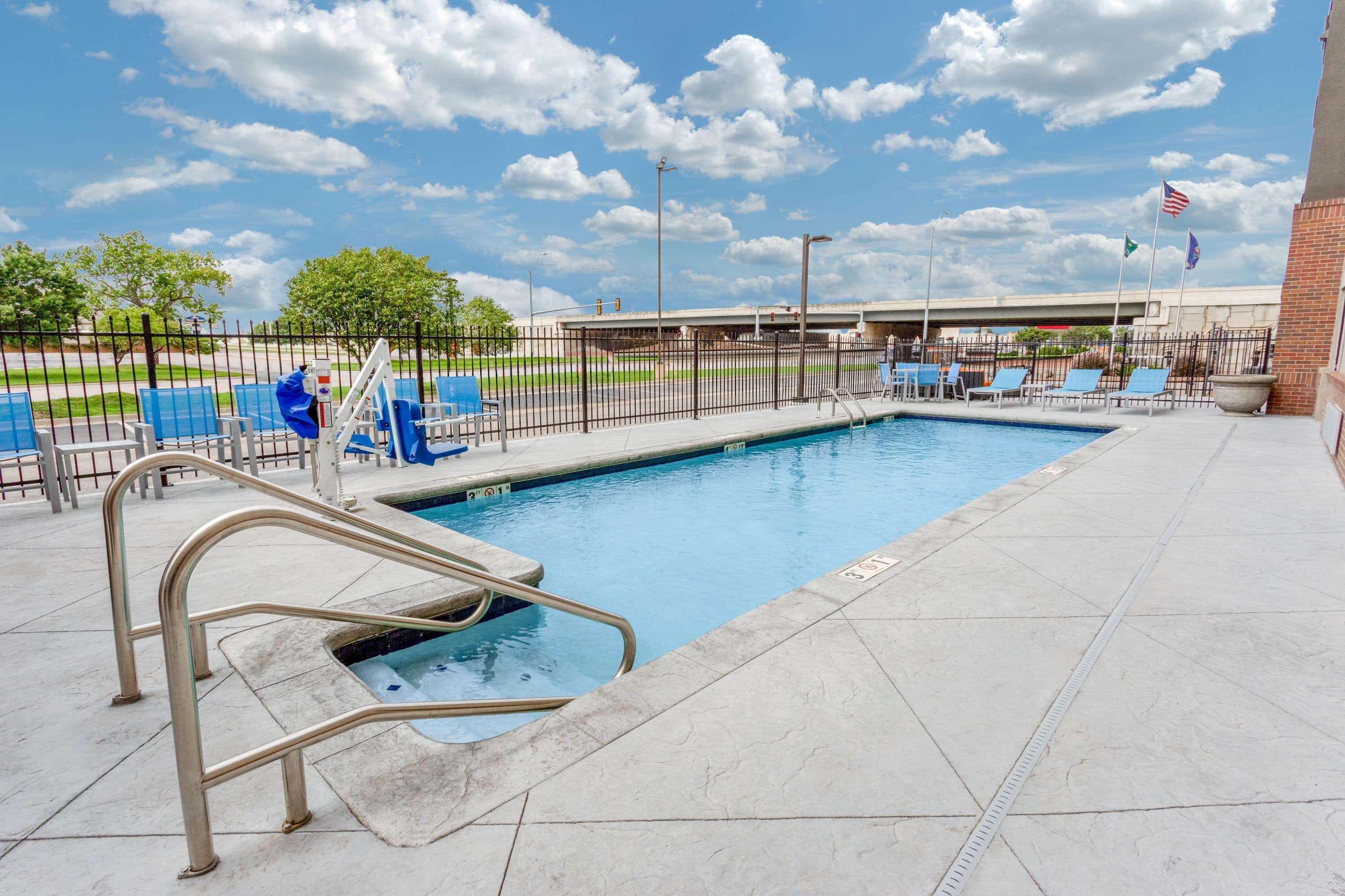 Hotel La Quinta By Wyndham Wichita Airport Zewnętrze zdjęcie