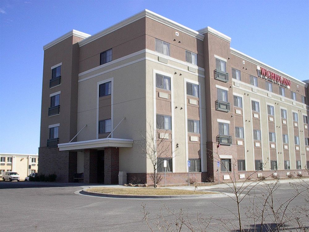 Hotel La Quinta By Wyndham Wichita Airport Zewnętrze zdjęcie