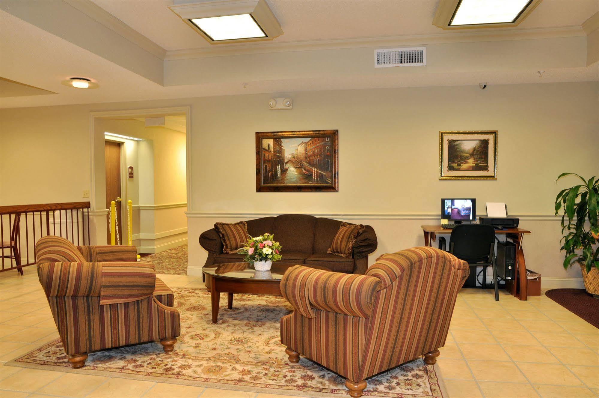 Hotel La Quinta By Wyndham Wichita Airport Zewnętrze zdjęcie