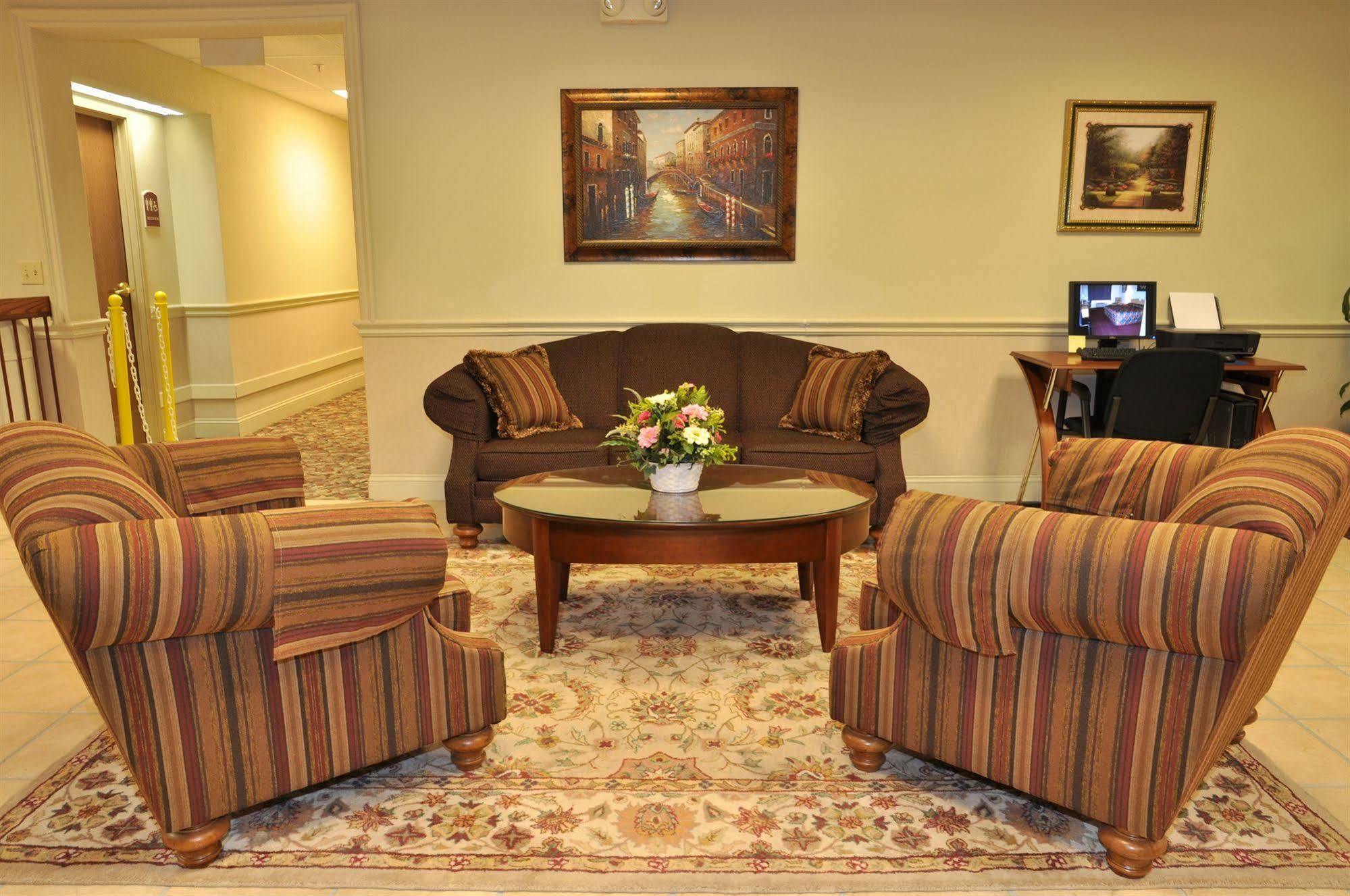 Hotel La Quinta By Wyndham Wichita Airport Zewnętrze zdjęcie